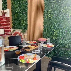 House Pollo Ksamil